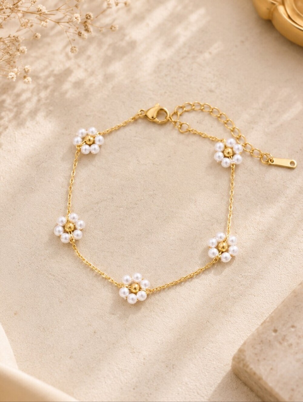 Daisy Pearl Bracelet 18K Gold Plated Stainless Steel Flower Chain Bracelet